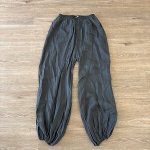 NWT Women's Wide Balloon Leg Elastic Hem Pants - Slate Gray 8